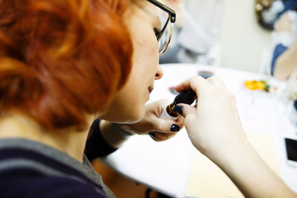 Participant during an olfactory workshop in Mestre